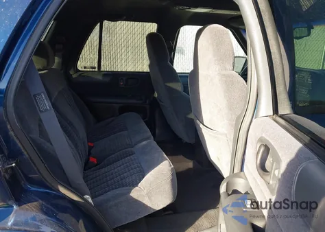 1999 Chevrolet Blazer Ls z USA, uszkodzony, nr VIN 1GNDT13W4X2152156